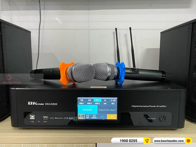 Dàn karaoke gia đình chị My