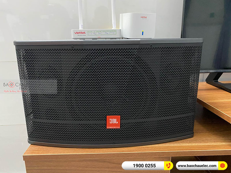 Dàn karaoke gia đình chị Nhàn