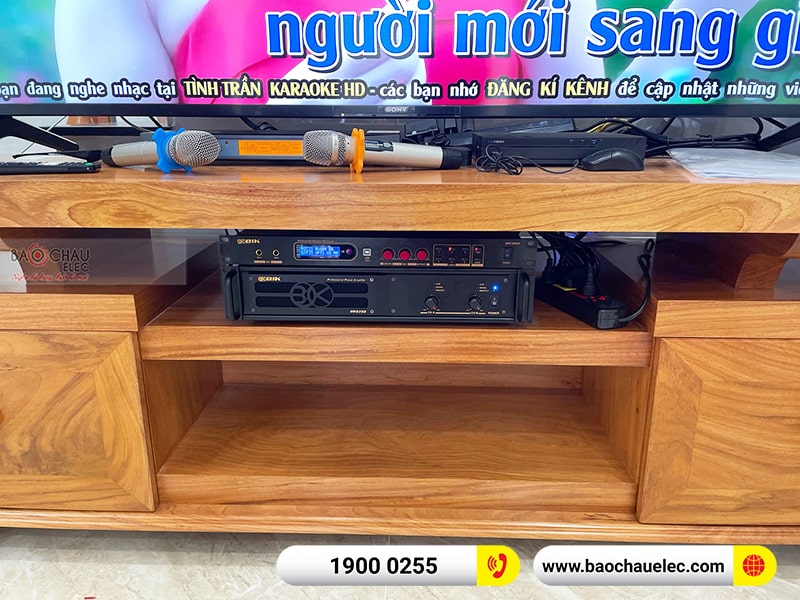 Dàn karaoke gia đình chị Vân