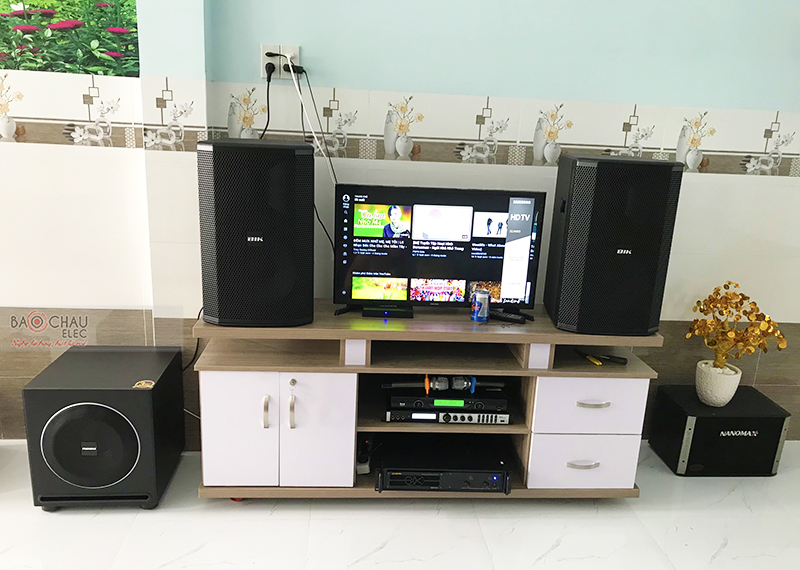Dàn karaoke gia đình anh Bình h5