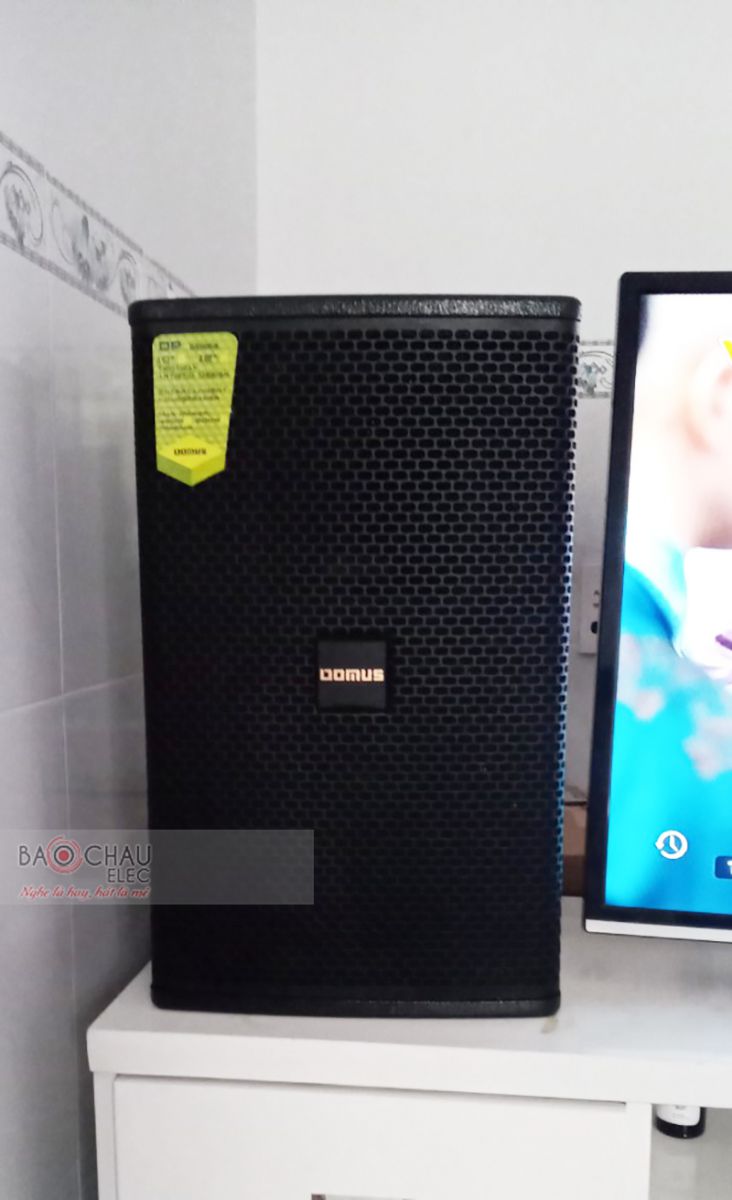 Dàn karaoke gia đình anh Duy