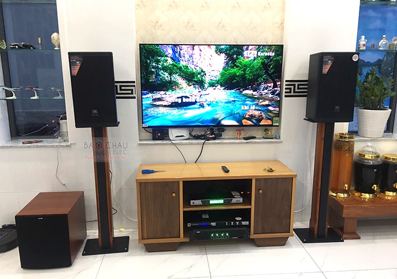 N&ecirc;n lựa chọn loa karaoke ph&ugrave; hợp với kh&ocirc;ng gian v&agrave; mục đ&iacute;ch