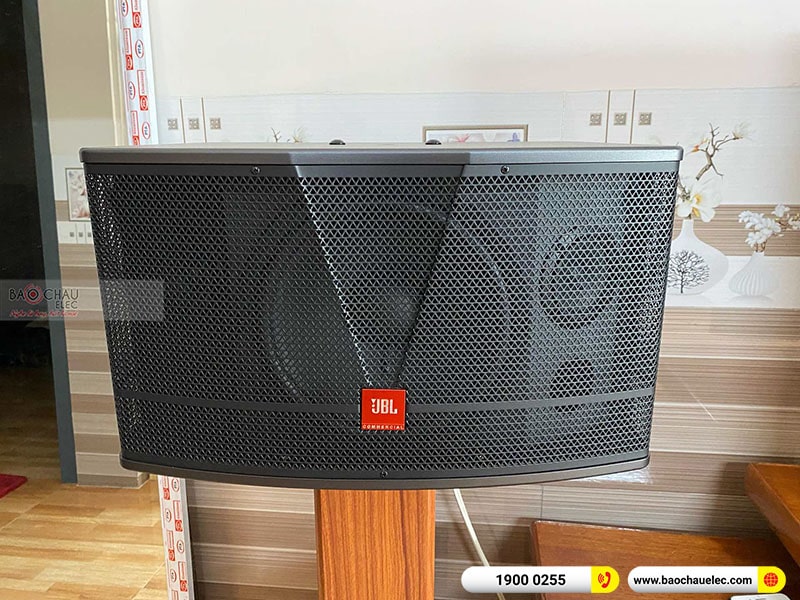 Dàn karaoke gia đình anh Phát
