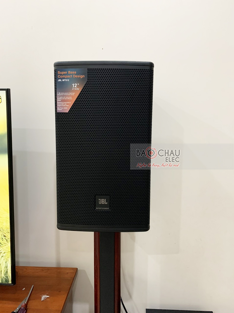 Dàn karaoke gia đình anh Sơn h2