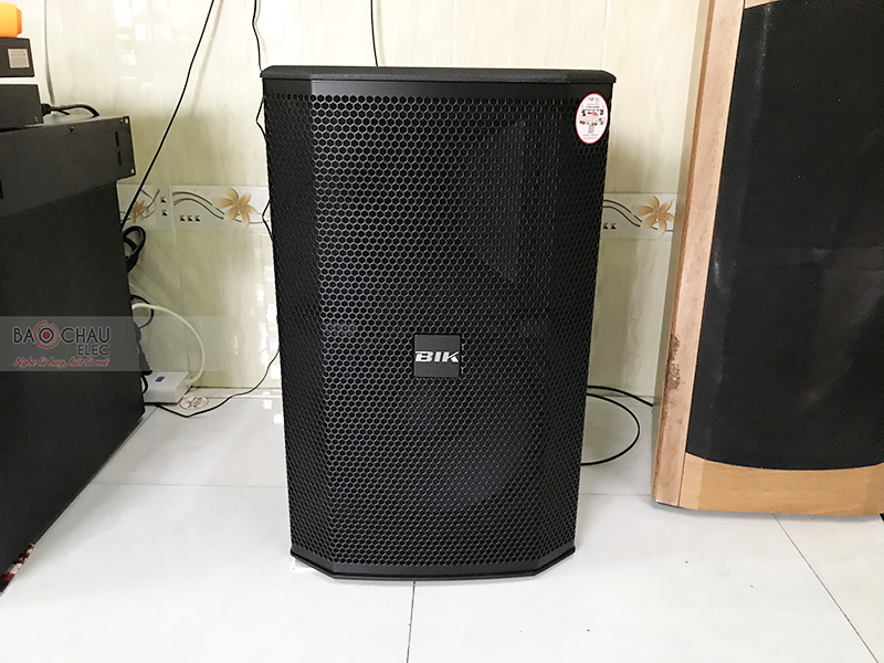 Dàn karaoke gia đình anh Trung h1