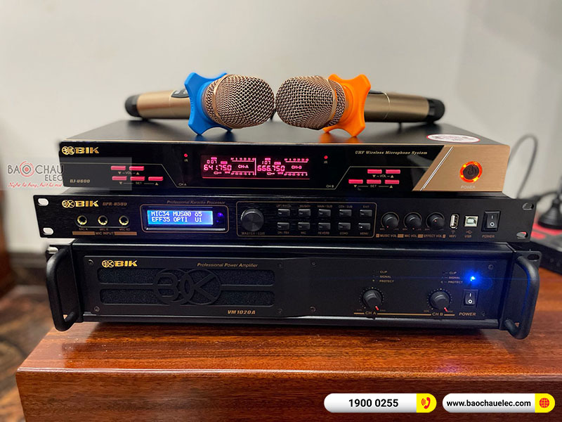D&agrave;n karaoke gia đ&igrave;nh anh Trung