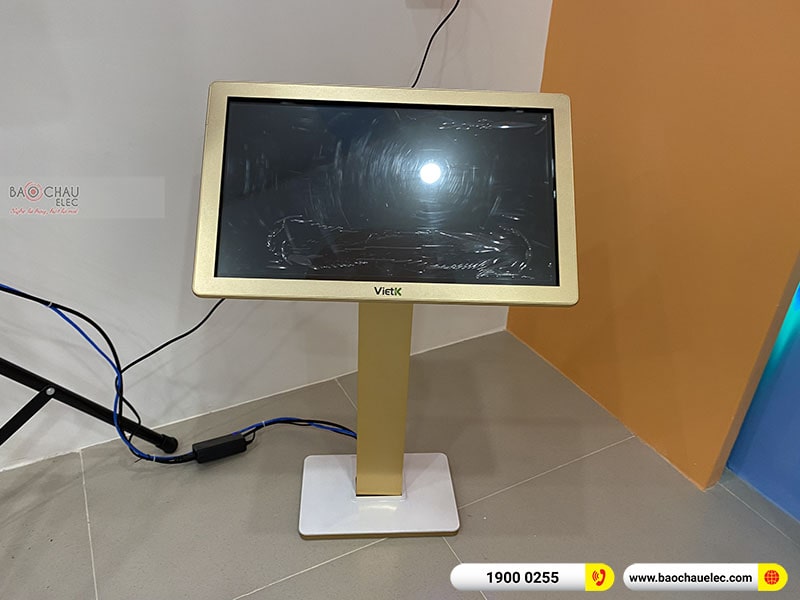 Dàn karaoke gia đình chị Trinh