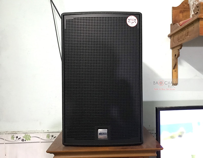 D&agrave;n karaoke gia đ&igrave;nh chị V&acirc;n ở Bi&ecirc;n H&ograve;a, Đồng Nai h1