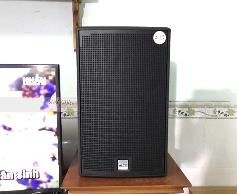 D&agrave;n karaoke gia đ&igrave;nh chị V&acirc;n ở Bi&ecirc;n H&ograve;a, Đồng Nai h2