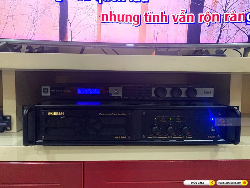 Dàn karaoke gia đình anh Lập