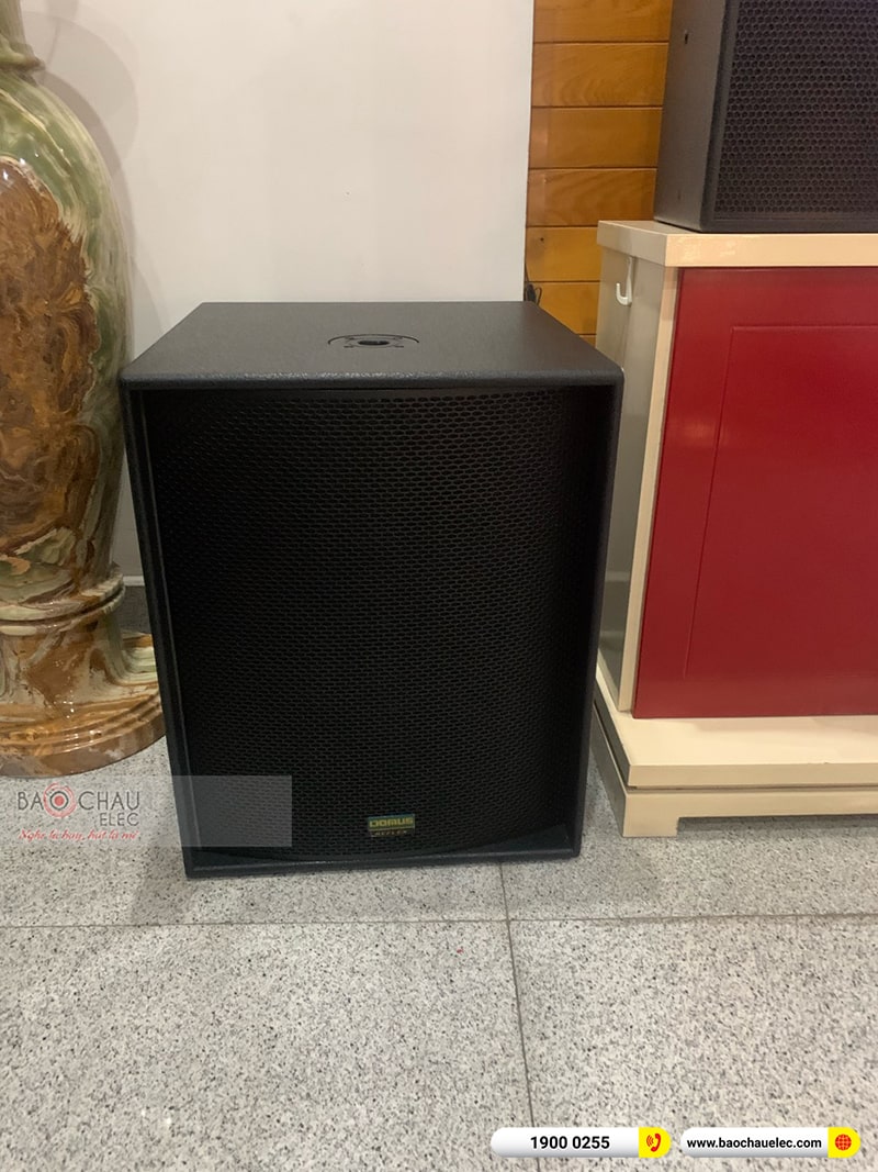 Dàn karaoke gia đình anh Lập