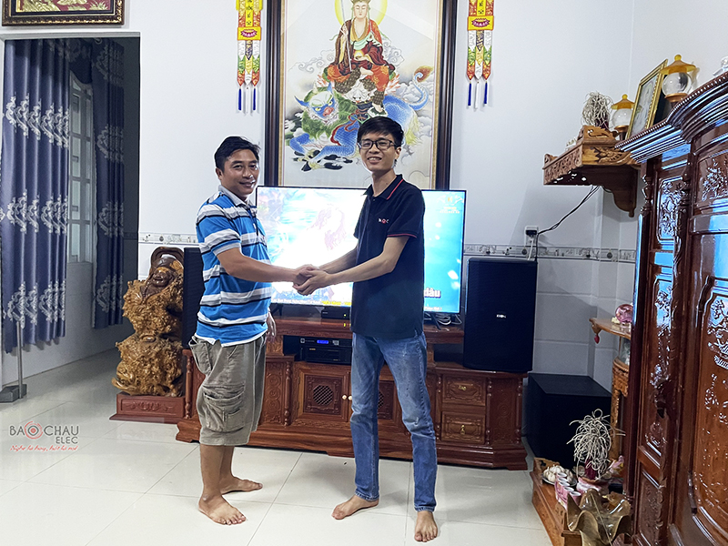Dàn karaoke gia đình anh Ninh h5