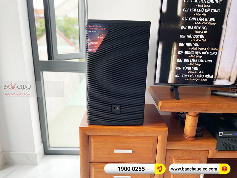 Dàn karaoke anh Hiếu