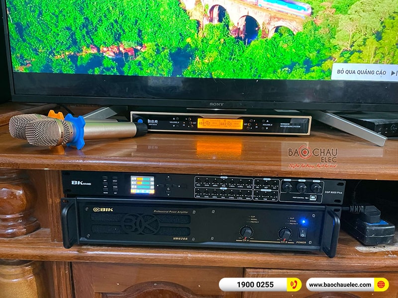 Dàn karaoke gia đình anh Nghị