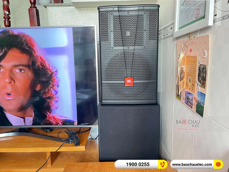 Dàn karaoke gia đình anh Phong 
