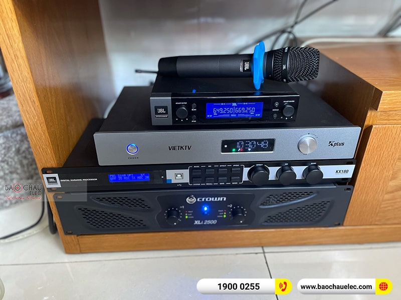 Dàn karaoke gia đình anh Phong 