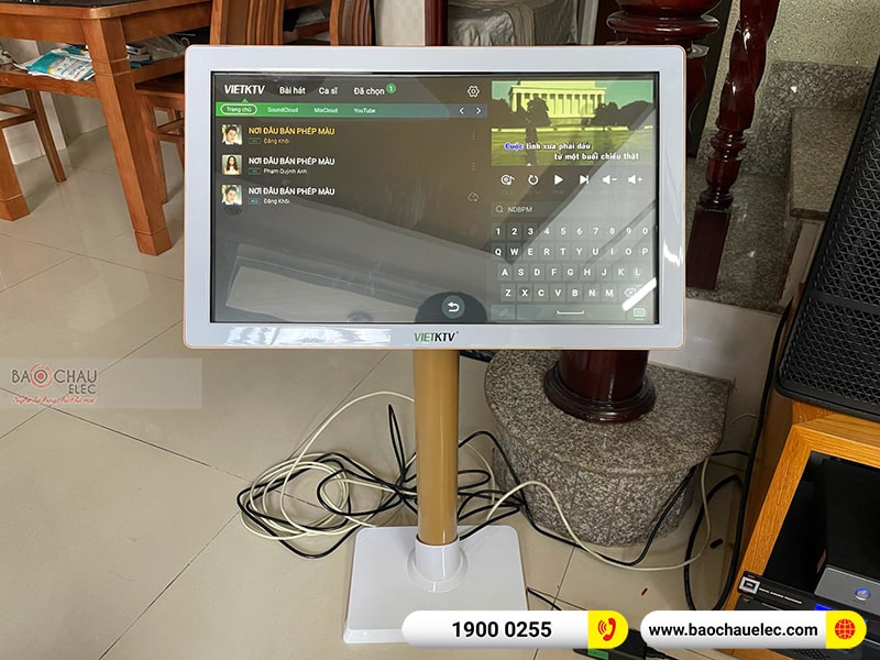 Dàn karaoke gia đình anh Phong 