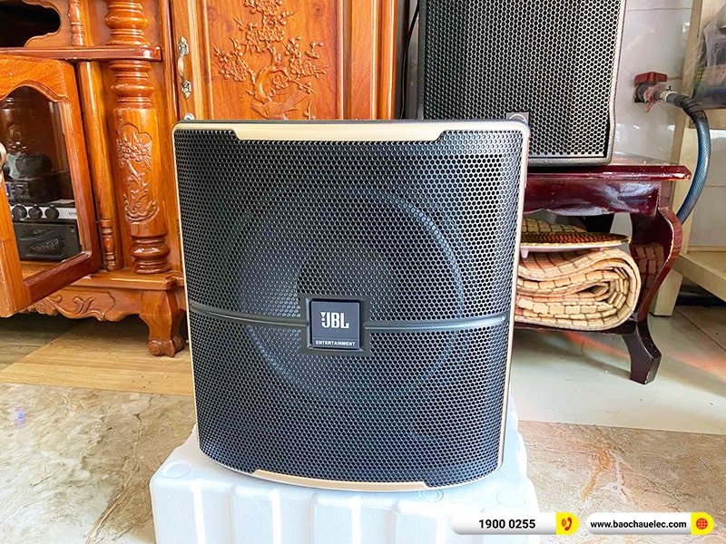 Lắp đặt dàn karaoke trị giá gần 100 triệu cho chị Giàu tại Bình Dương (RCF CMAX 4112, Crown Xli2500, KX180A, Pasion 12SP, JBL VM300) 