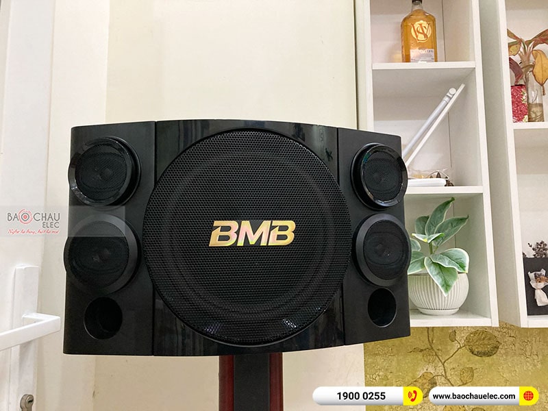 Dàn karaoke gia đình anh Chí