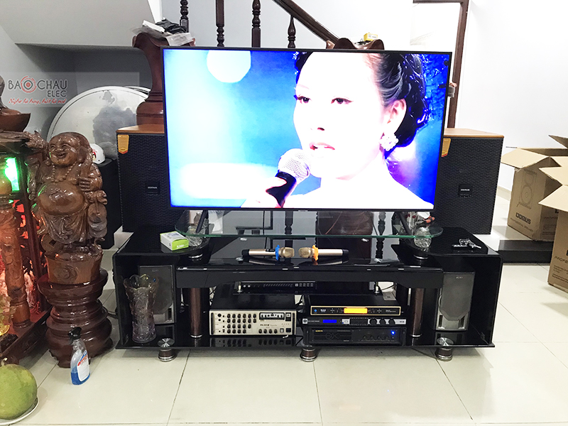 D&agrave;n karaoke gia đ&igrave;nh cho anh Ho&atilde;n tại B&igrave;nh Dương