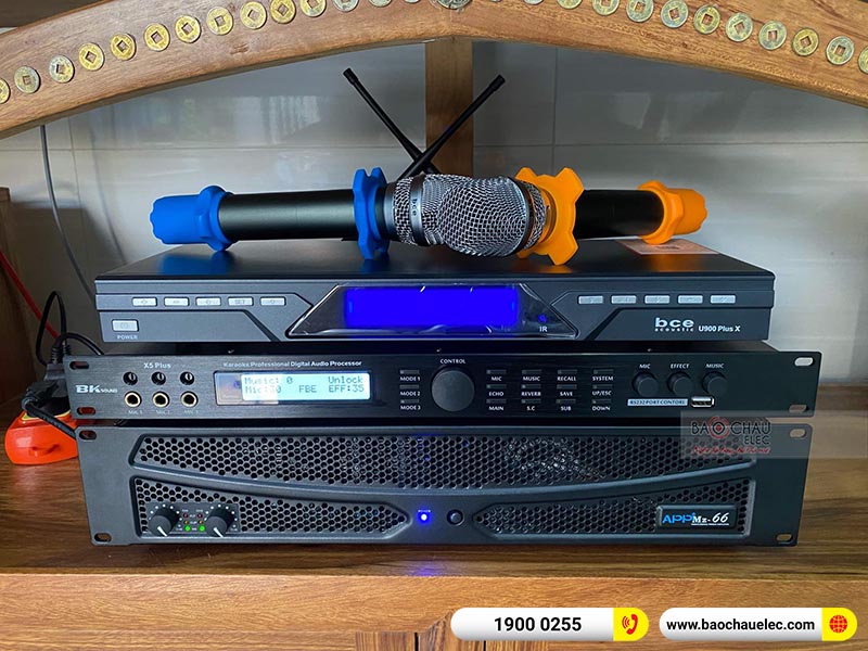 Dàn karaoke gia đình anh Hợi