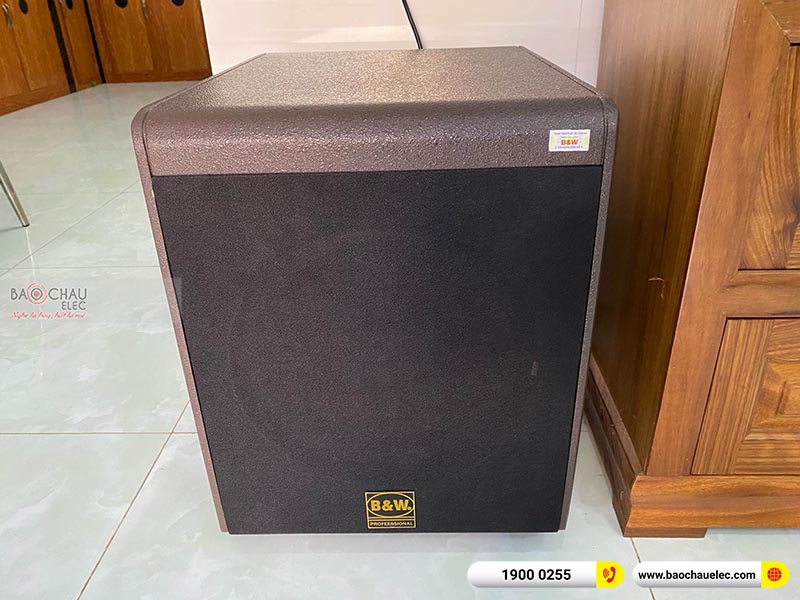 Dàn karaoke gia đình anh Hợi