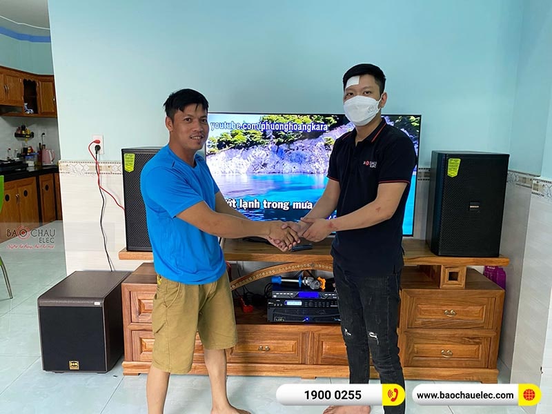 Dàn karaoke gia đình anh Hợi
