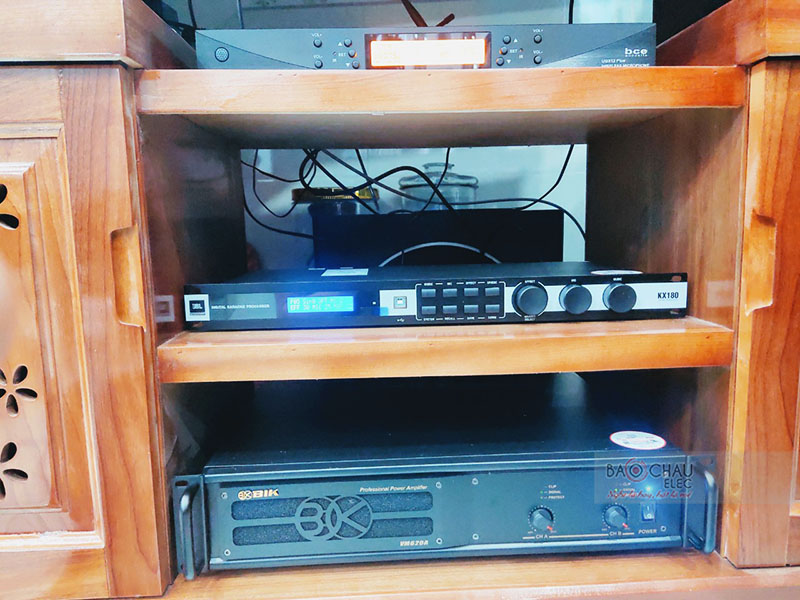 Dàn karaoke gia đình anh Hùng h3