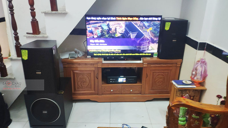 Dàn karaoke gia đình anh Lưu h5