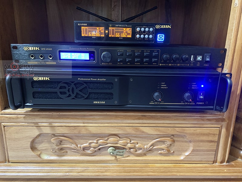 Dàn karaoke gia đình anh Tâm 