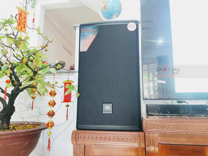 Dàn karaoke gia đình anh Trường h1