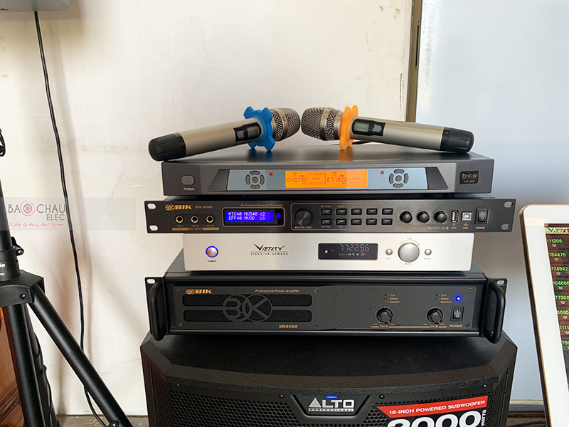 Dàn karaoke gia đình chị Nga h3