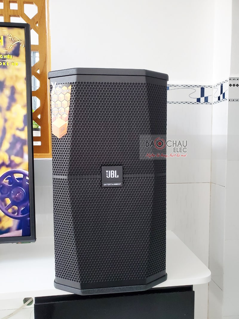 Dàn karaoke gia đình anh Hải