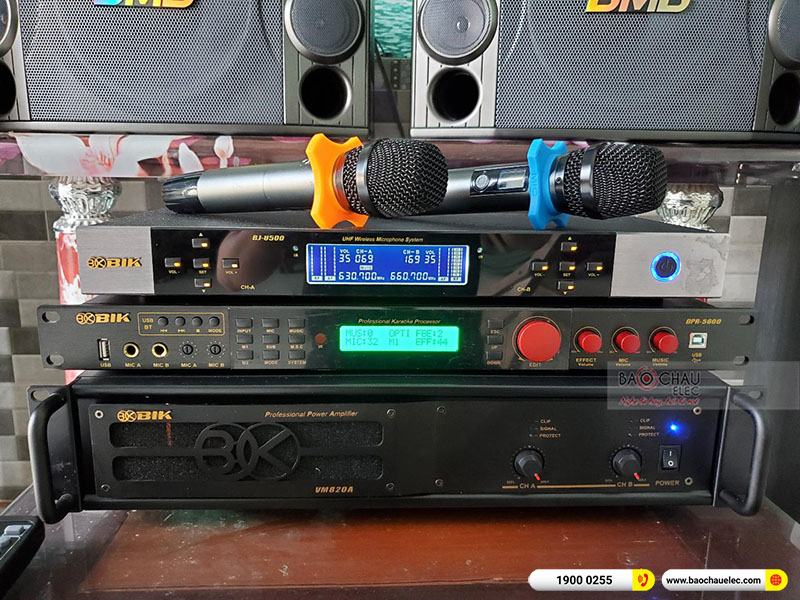 Dàn karaoke gia đình anh Thịnh