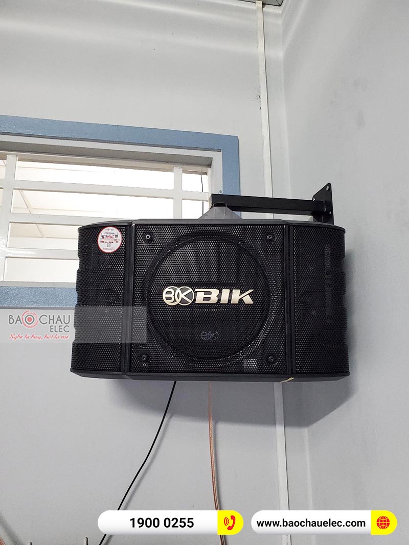 Dàn karaoke gia đình chị Duyên 