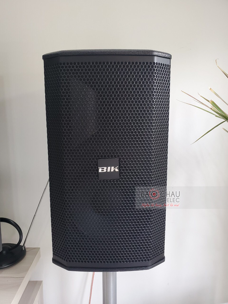 Dàn karaoke gia đình anh Huy h2