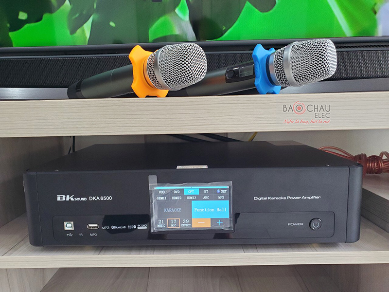 Dàn karaoke gia đình anh Huy h3