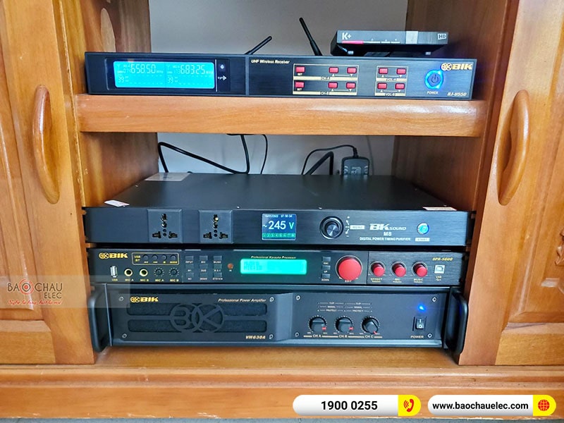 Dàn karaoke gia đình anh Khải