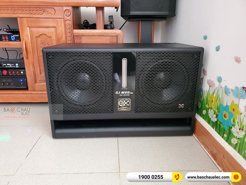 Dàn karaoke gia đình anh Khải