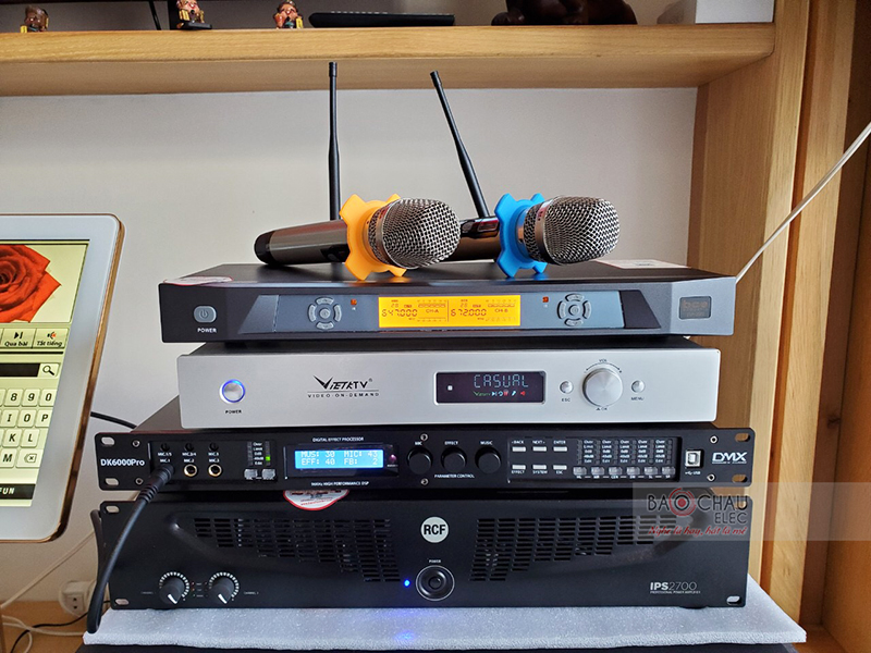 Dàn karaoke gia đình chi Ngọc h3