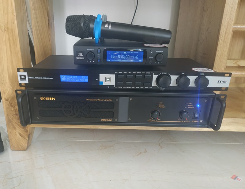 Dàn karaoke gia đình anh Thành ở Hội An h4