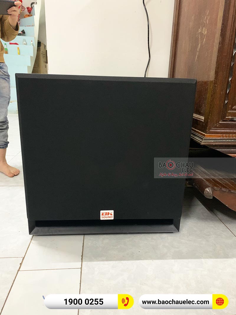 Dàn karaoke gia đình anh Bằng 