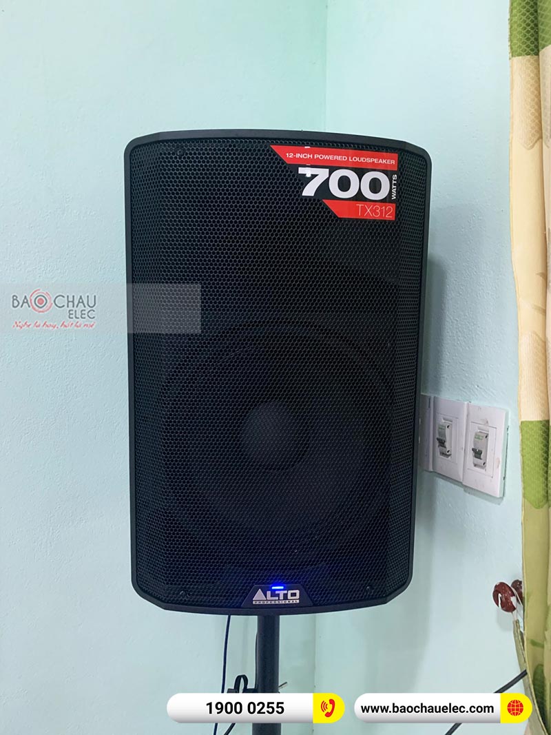 D&agrave;n karaoke gia đ&igrave;nh anh Bạo