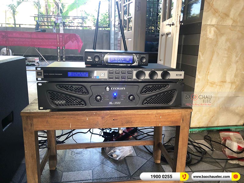 Dàn karaoke gia đình anh Bình 