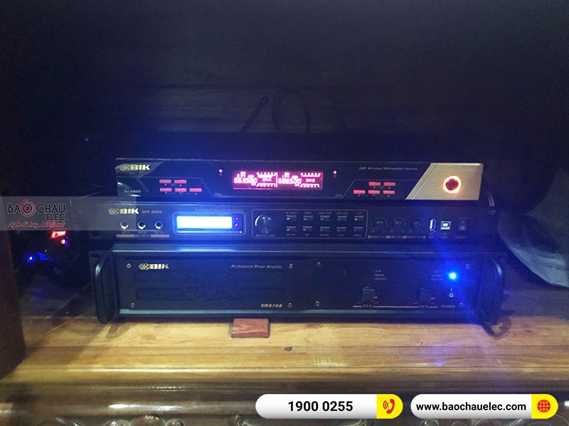 Dàn karaoke gia đình anh chiến 