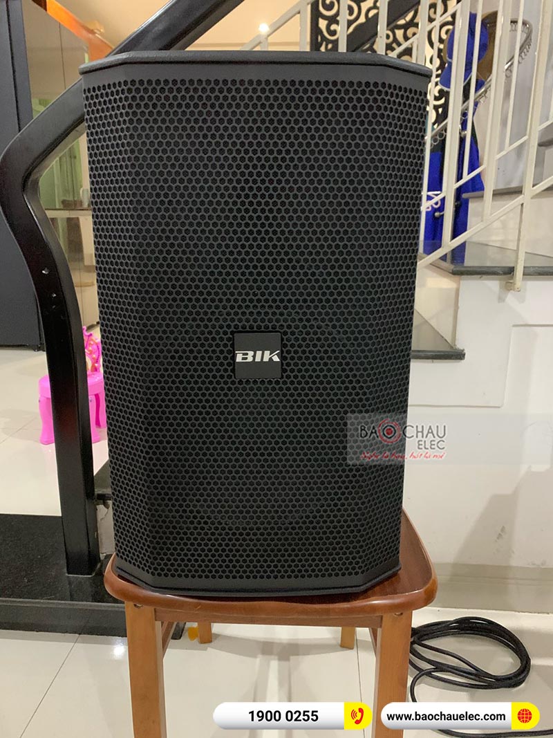 Dàn karaoke gia đình anh Long 