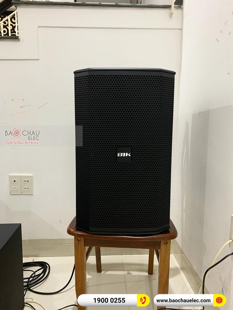 Dàn karaoke gia đình anh Long 