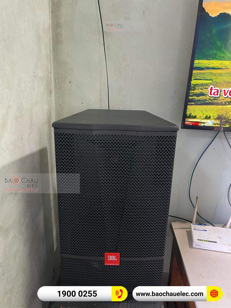 Dàn karaoke gia đình anh Trường