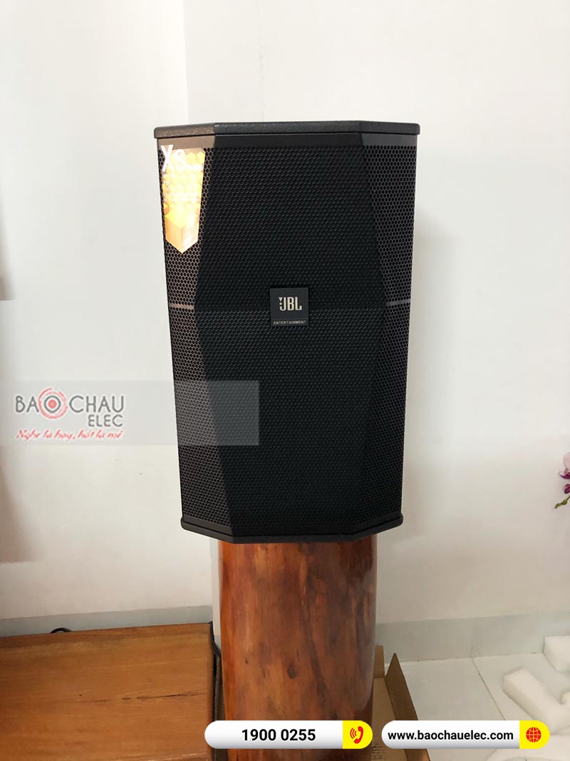 Dàn karaoke gia đình anh Xuân
