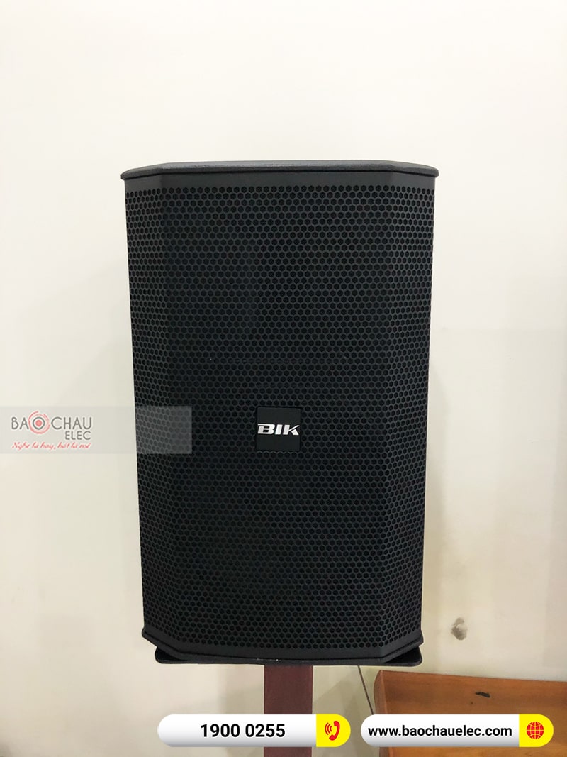 Dàn karaoke gia đình chị Lan